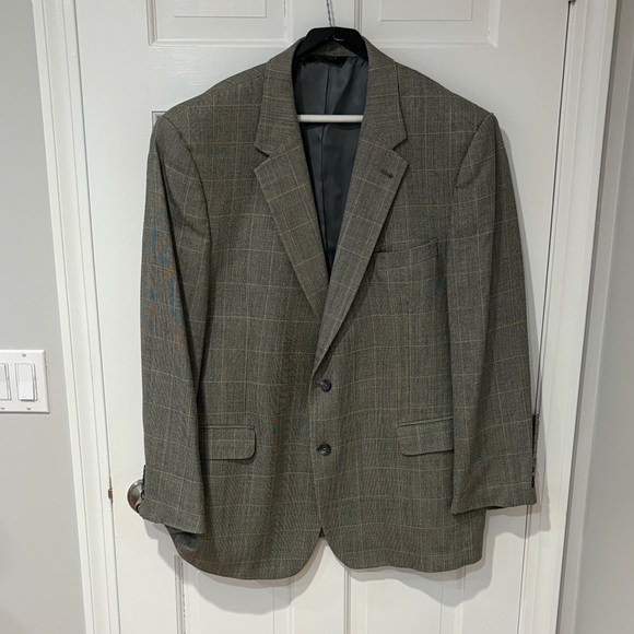 Jos. A. Bank Other - Jos. A. Bank Brown & Gray Windowpane Sport Coat with Subtle Check 48R